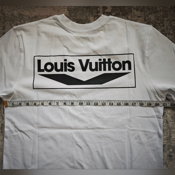 Louis Vuitton Regular Fit Short Sleeve Casual Cotton T-shirt Medium Size - Picture 2 of 8